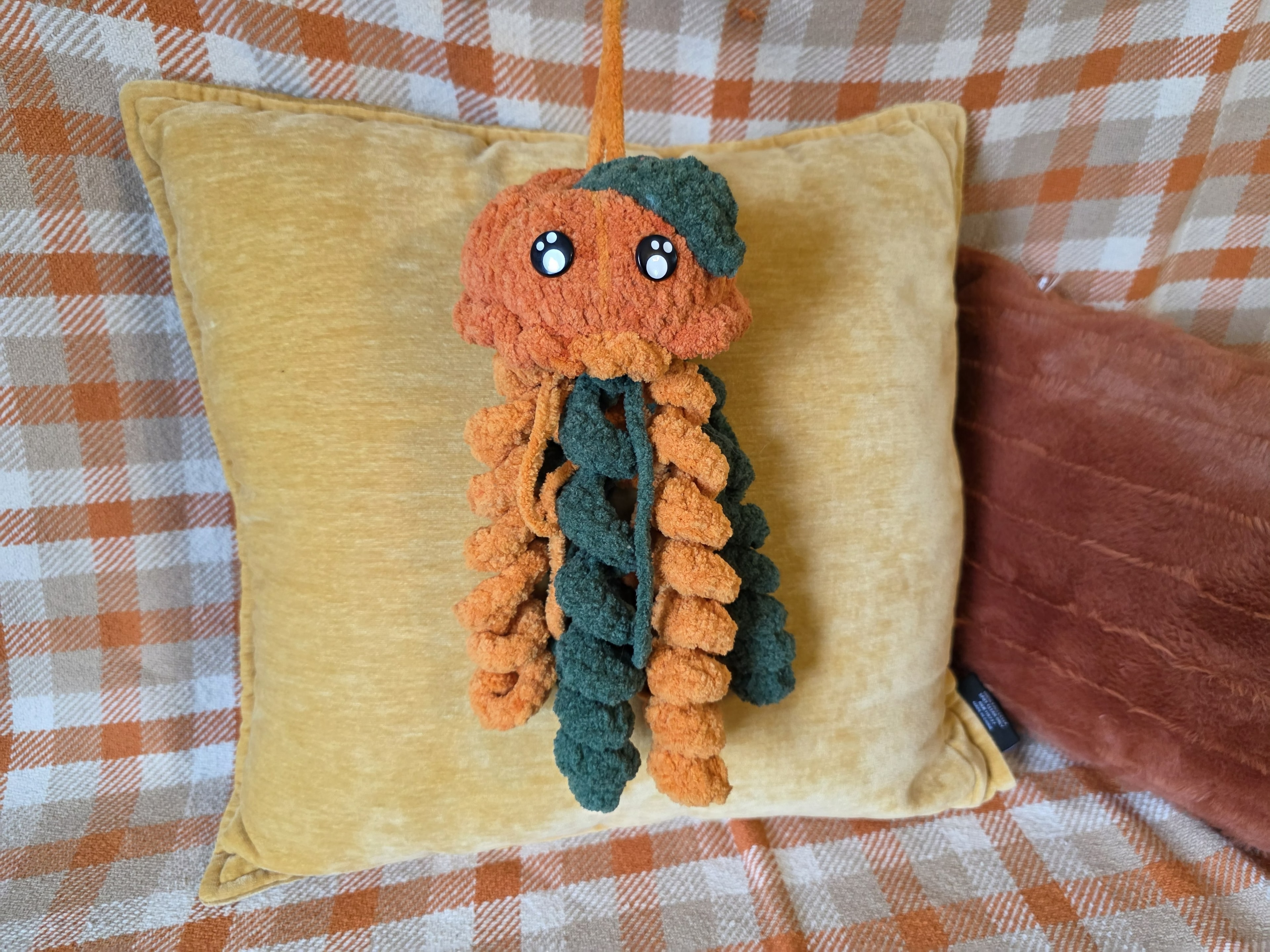 Vineheart the Hanging Pumpkin
